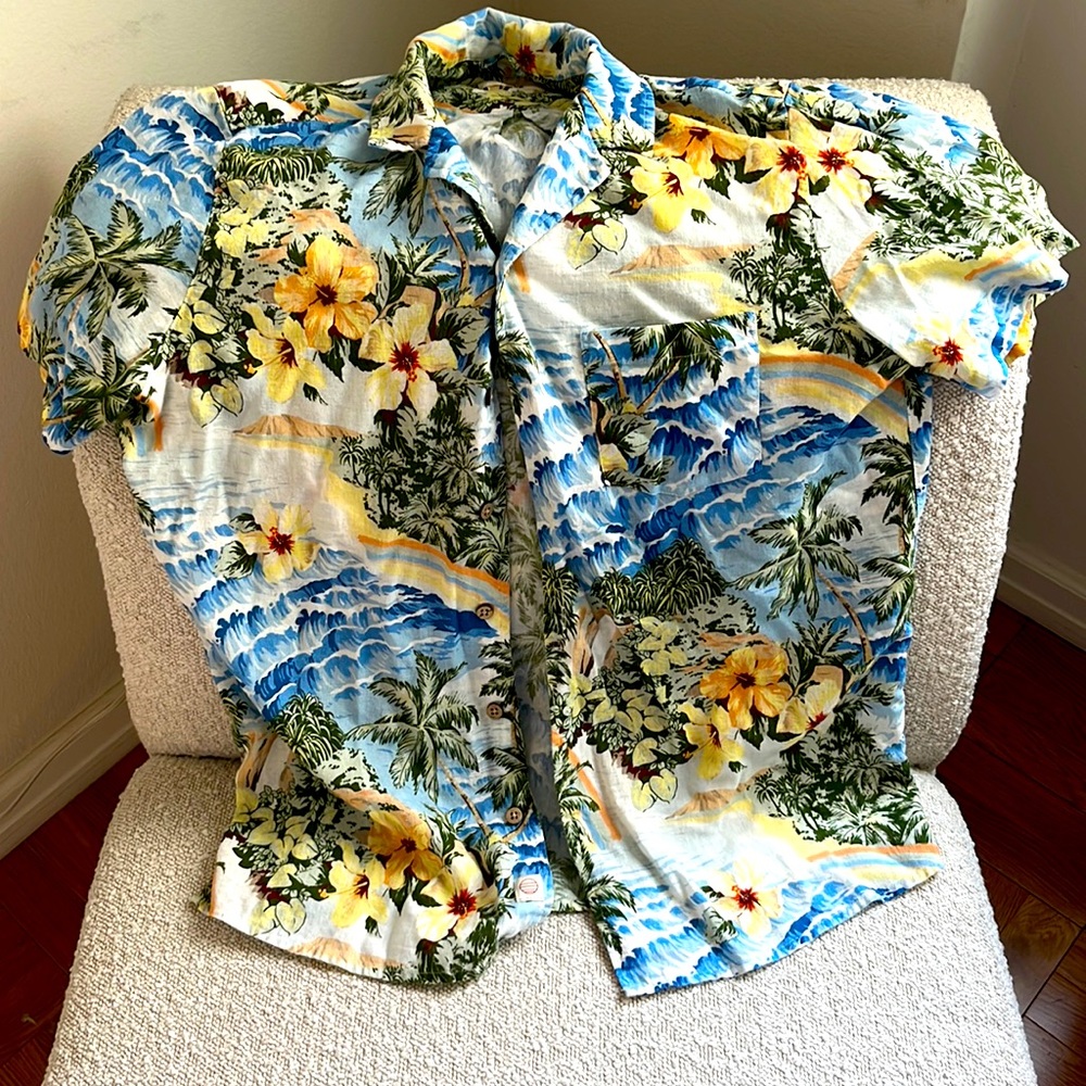 Sold out! Marine Layer Mahalo Button Down Shirt (Medium)